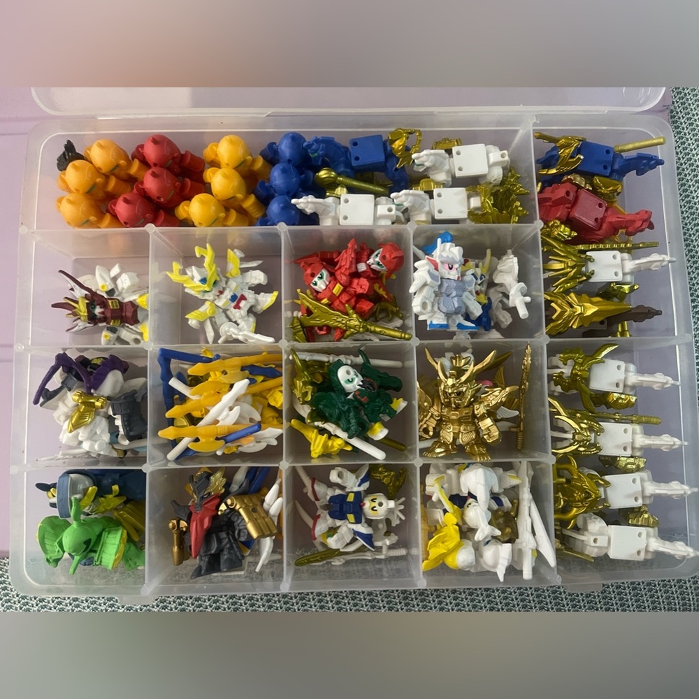 Gundam small figures
